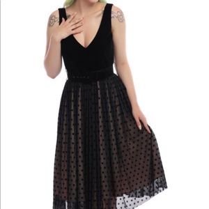 Plush Velvet 1950’s-inspired Party Dress - 2XL/18